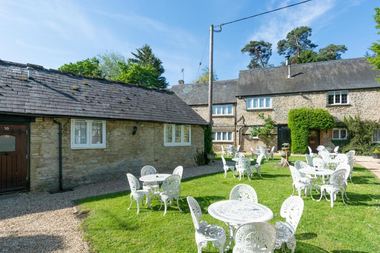 Jersey Arms Hotel Bicester Exterior foto